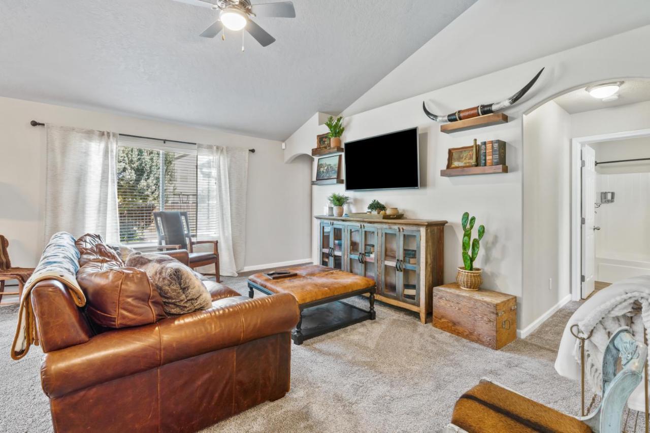 Southwestern Style 4 Bedroom Nampa Home Sleeps 16! Exteriör bild