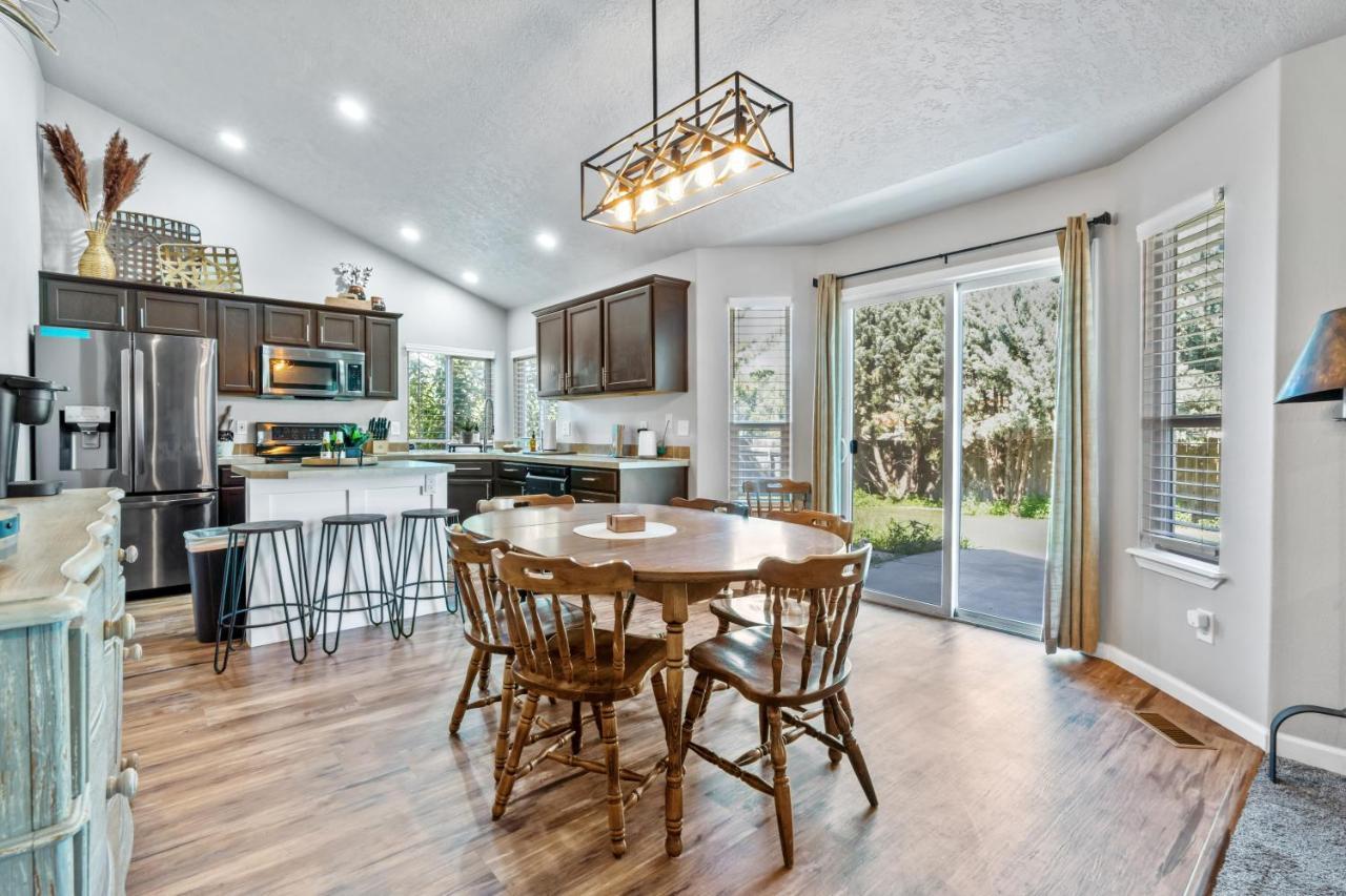 Southwestern Style 4 Bedroom Nampa Home Sleeps 16! Exteriör bild